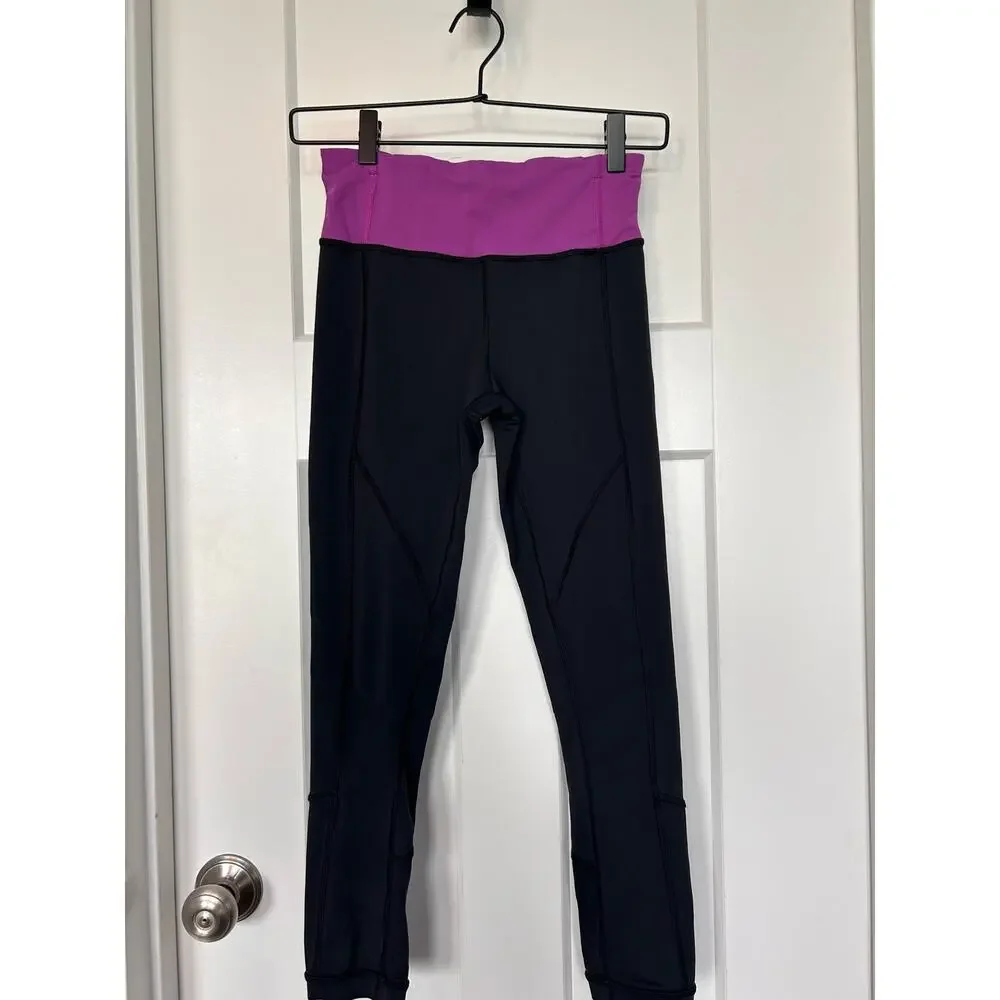 Lululemon Women's Yoga Cropped Leggings‎ Scratch Activewear Black Purple Size 4